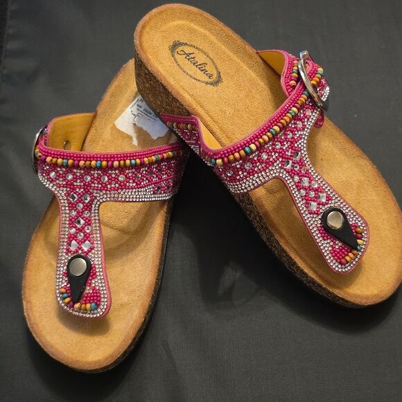 BRAND NEW ATALINA JEWEL EMBELLISHED FOOTBED THONG WOMENS SANDAL - Picture 16 of 16